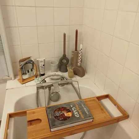 D'hotes La Buissonniere Bed & Breakfast Théziers